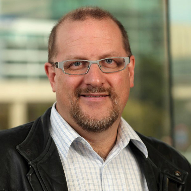 Simon Hackett